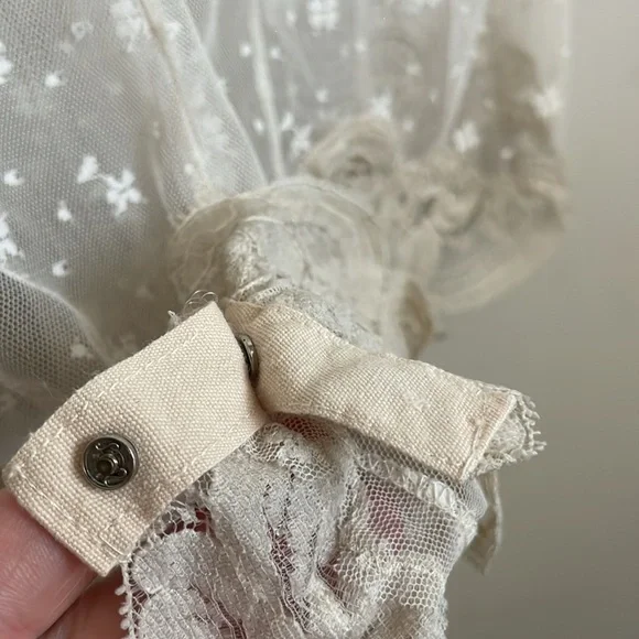 •| vintage lace romper - Picture 7 of 9